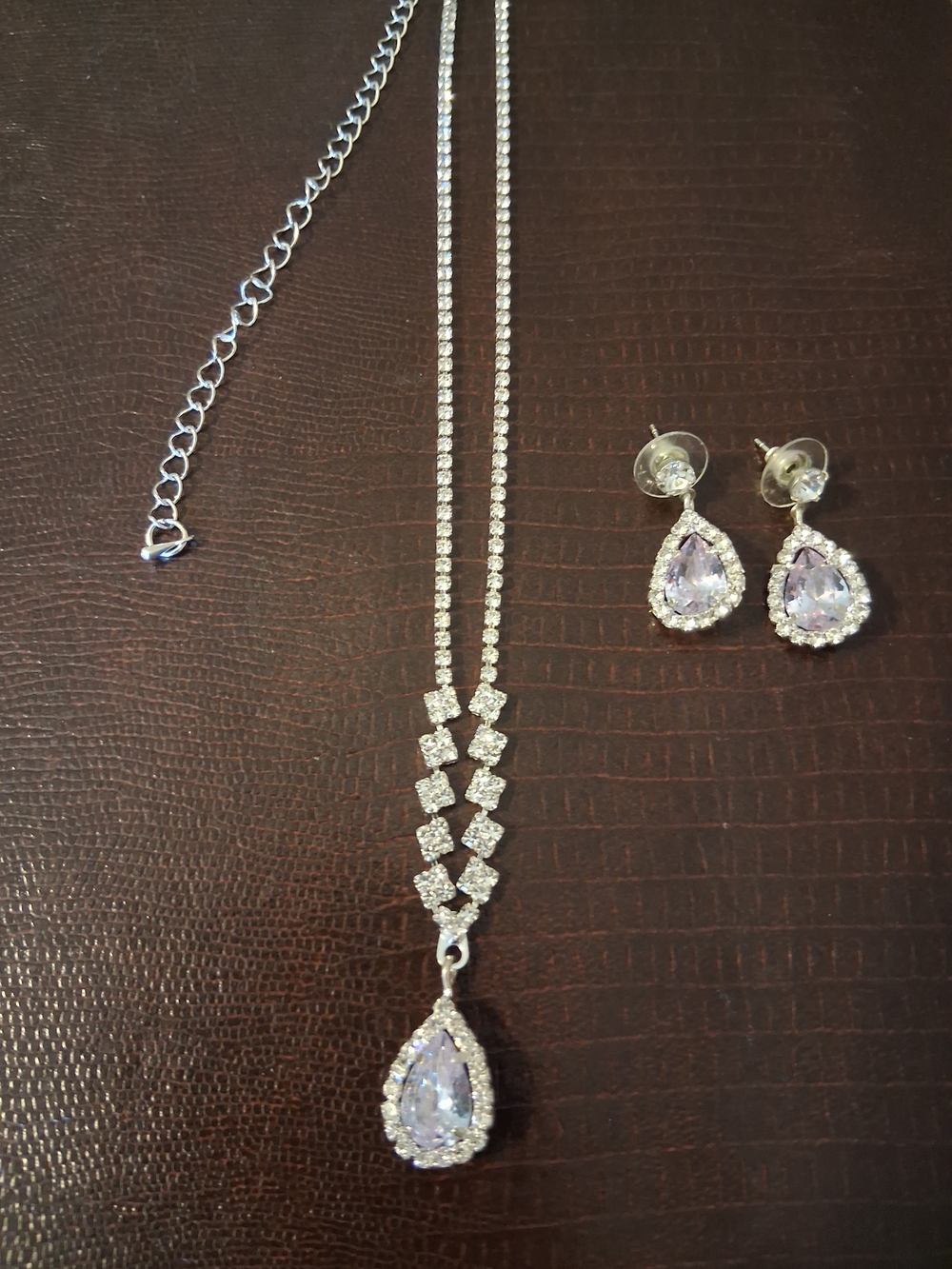Silver Rhinestone Jewelry Set - Picture 2 of 2